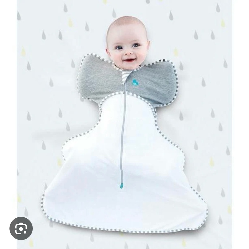 Love to Dream Baby Swaddle Up Hip Harness in Gray and White